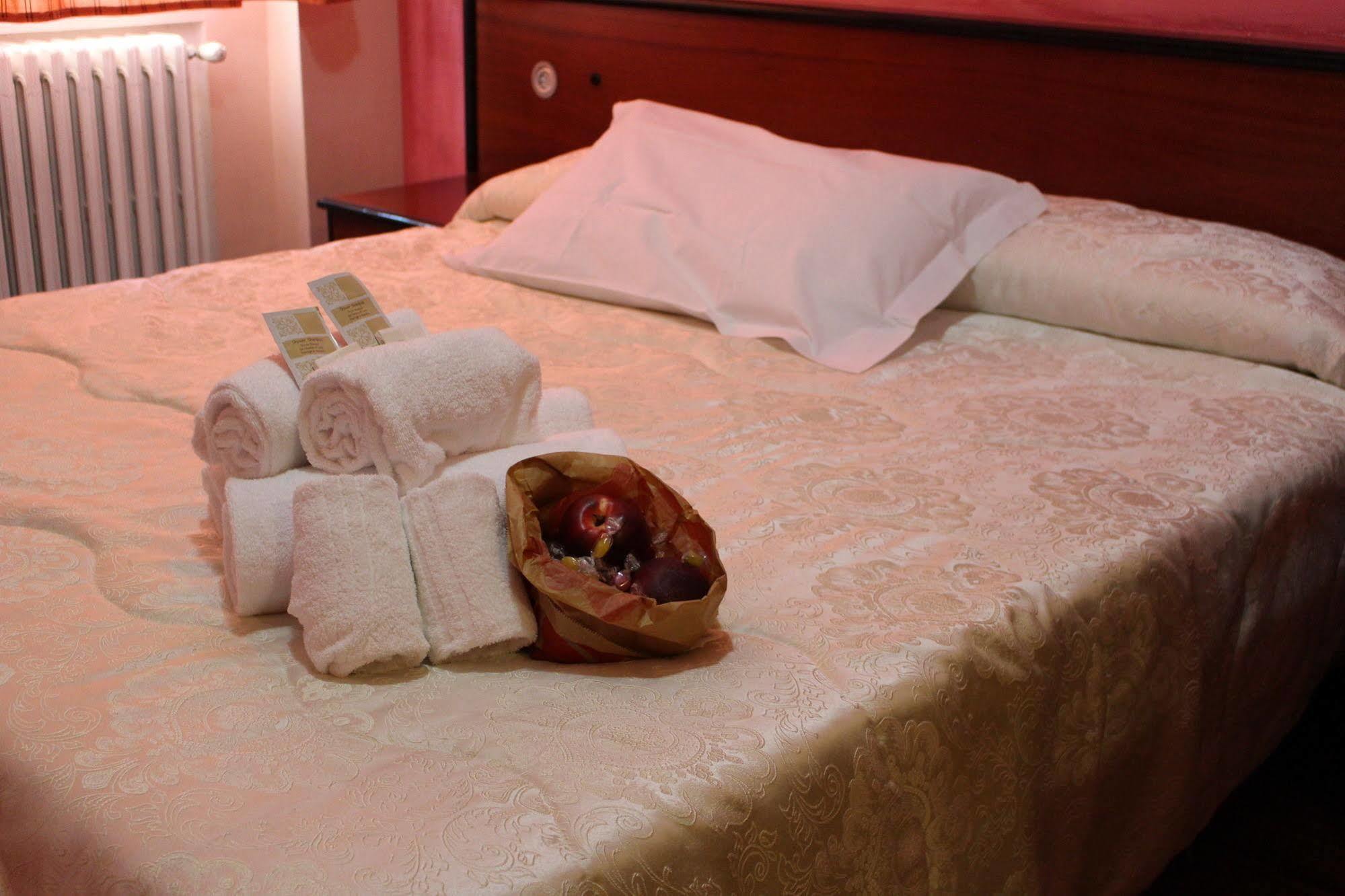 Hotel Miletto San Massimo  Buitenkant foto